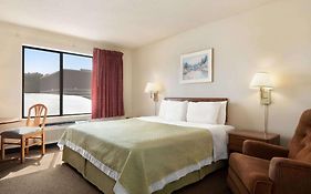 Days Inn By Wyndham Eagle River